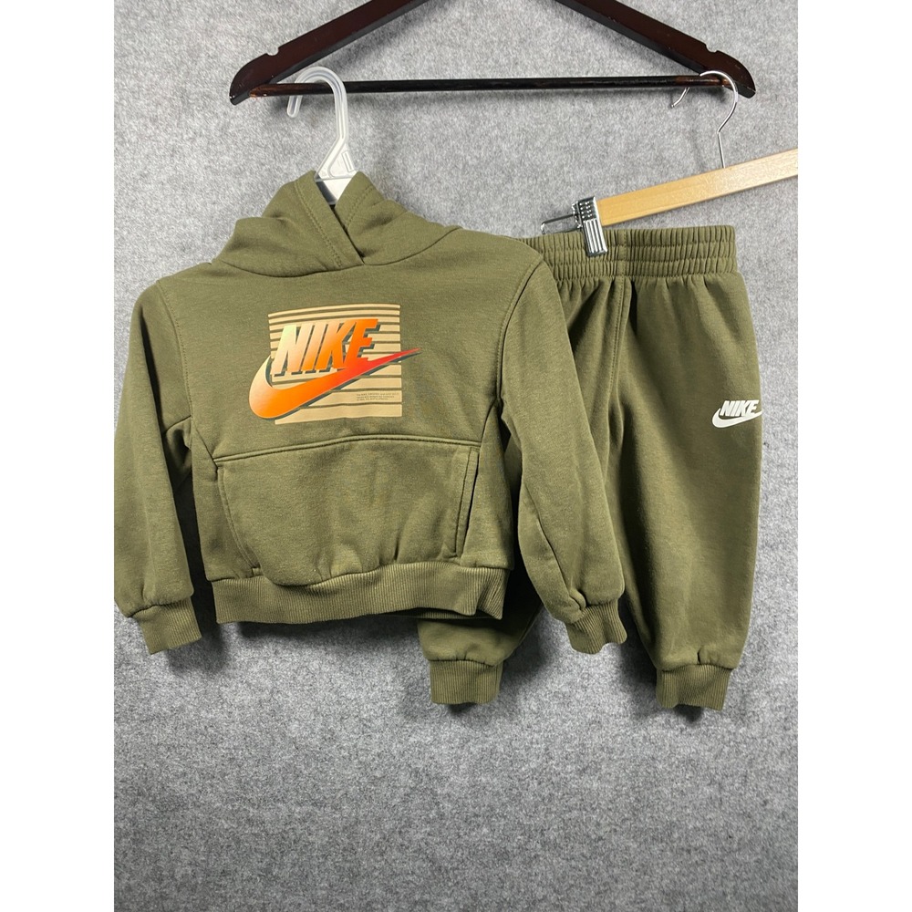 Nike Boys 2T Olive Green Hoodie and Joggers Tracksuit Set Fleece 2-Piece